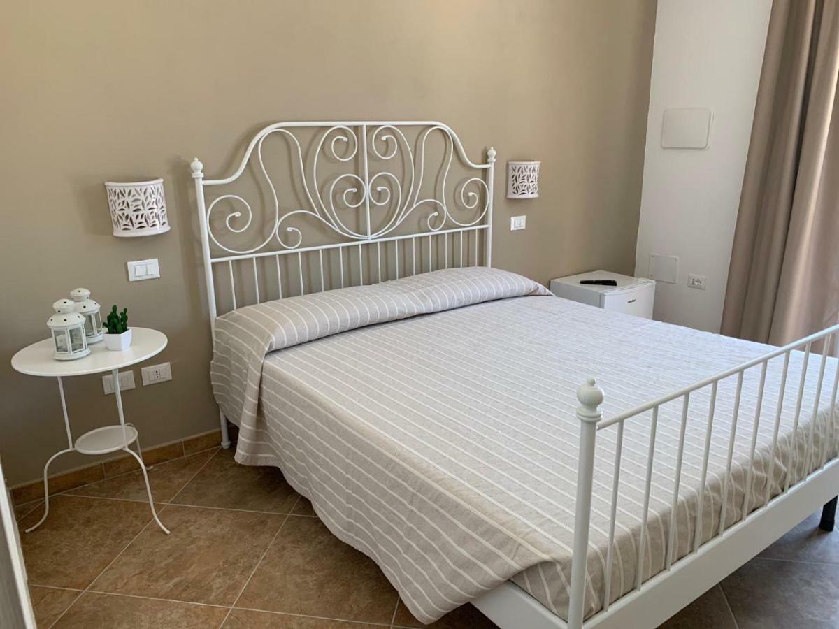 Le Tre Colonne Bed & Breakfast Melendugno Exterior photo